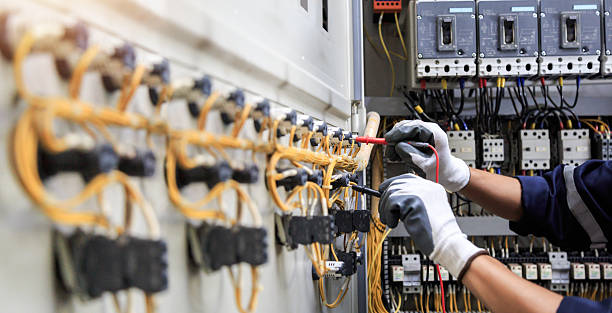 Professional Electrician technician working in Hartford, WI